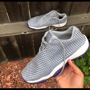 Jordan futures 7.5y which is a 9 in womens